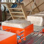 Instal.laci&oacute; per a la producci&oacute; de bales per l&rsquo;alimentaci&oacute; animal
